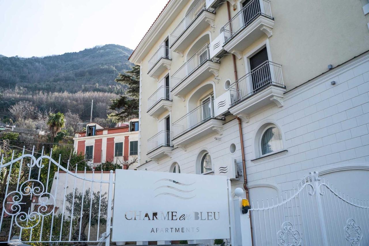 Aparthotel Charme En Bleu Castellammare di Stabia Exterior foto