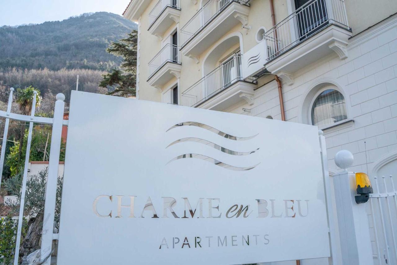 Aparthotel Charme En Bleu Castellammare di Stabia Exterior foto